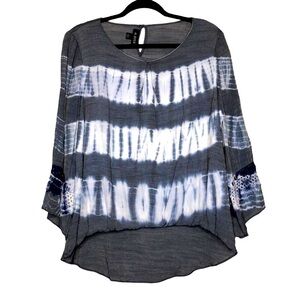 A. BYER - High-Low Navy Blue & White Tie Dye Striped Scoop Neck Top - Size Large